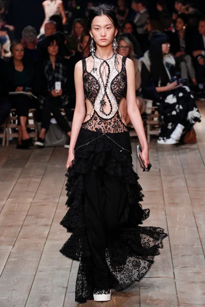Look 34